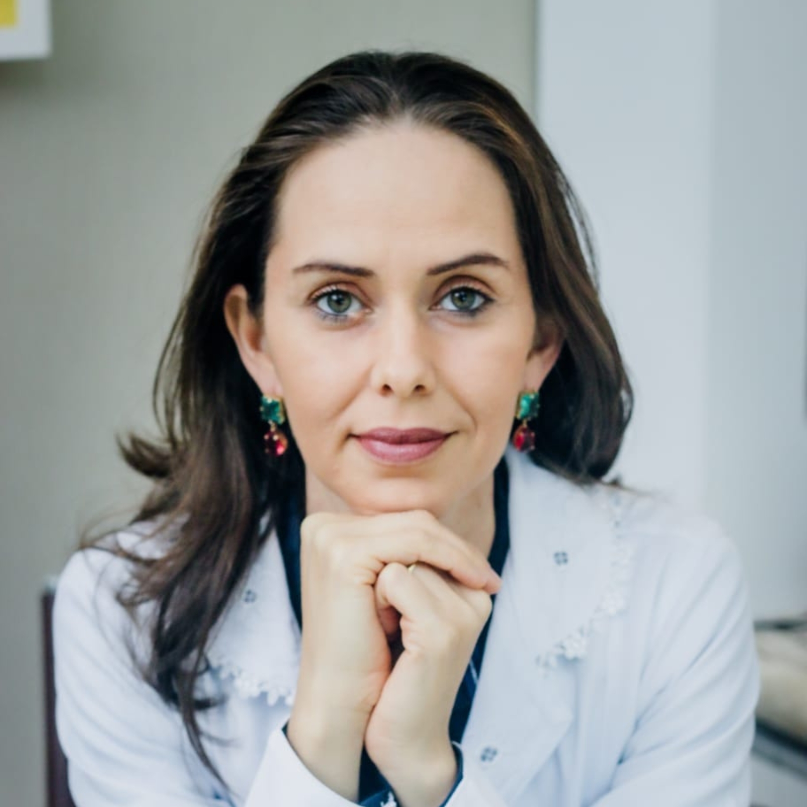 DRA. THAIS CRISTINA LEITE - CREFITO-13/63501-F